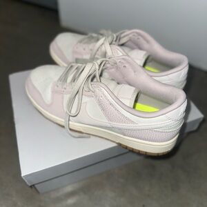 Nike Women's Sneakers - White and Light Lavender 8.5 Brand New